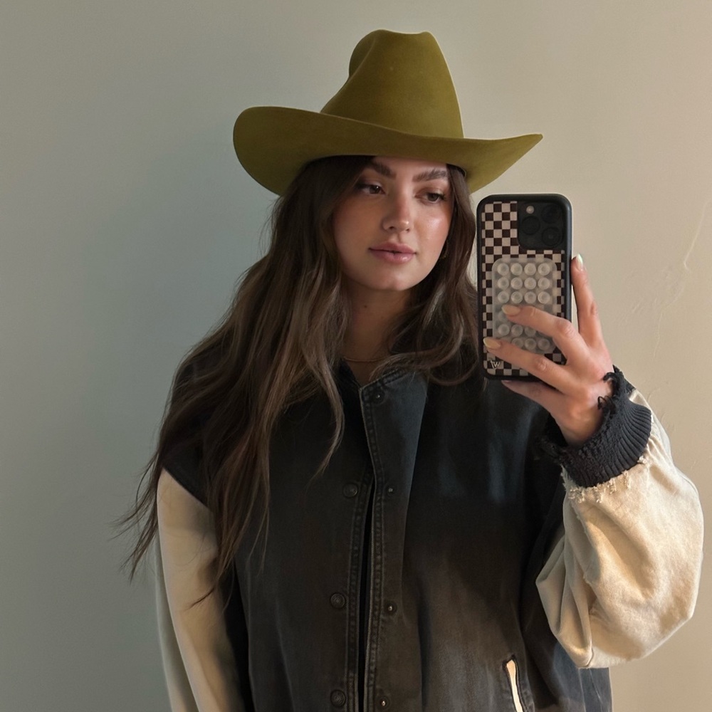 🌟MEET YOUR SELLER: MARISSA🌟